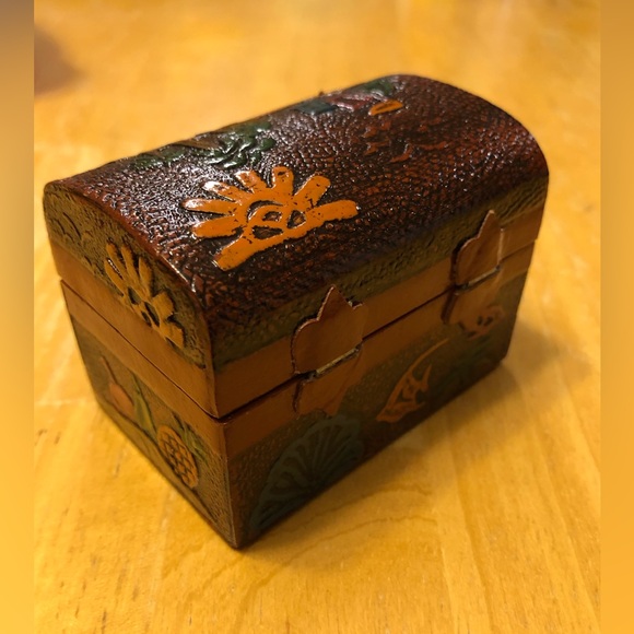 Handcrafted jewellery trinket box - Picture 5 of 7